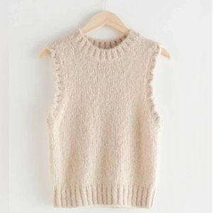 & Other Stories Fuzzy Scallop Knit Vest Creme Size S